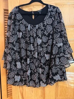 Roz & Ali Black Floral Tiered Ruffle Sleeve Blouse with Silver Print